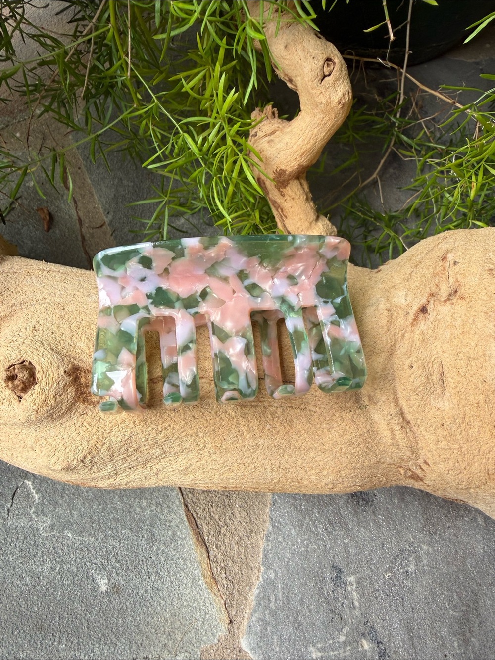 New🌟Anthropologie-Pink & Green Hair Claw Clip